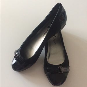 NWOT. Ann Klein Sport Black Flats